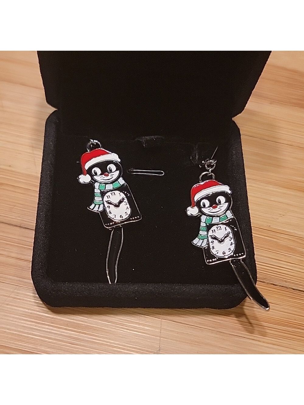 Kit-Cat Klock clock Festive Holiday Christmas Earrings